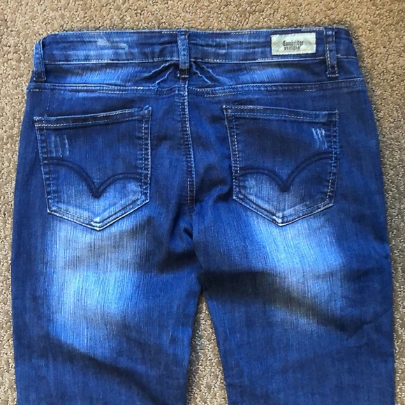 Cambridge Distressed Blue Jeans - Picture 4 of 12